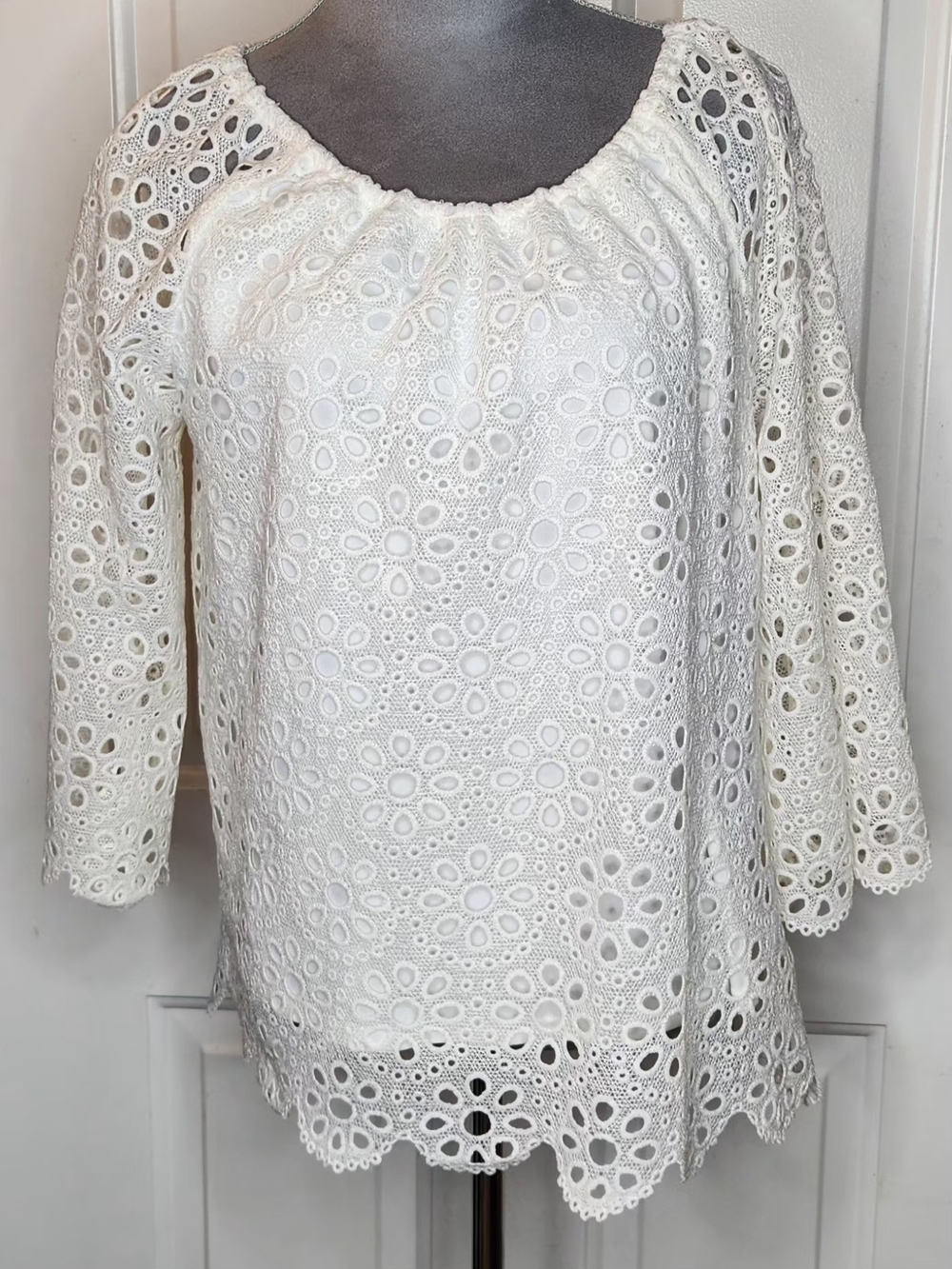 Women's White Eyelet Crochet Peasant Top Size M